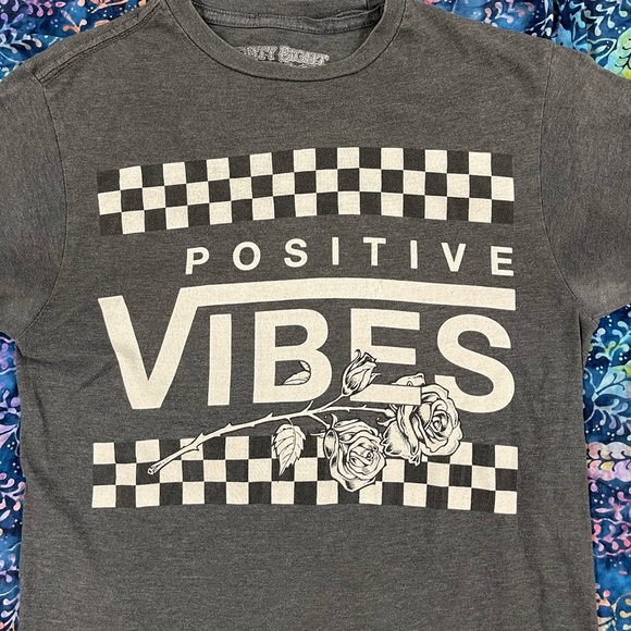 Eighty Eight Positive Vibes Vans style graphic tee size small unisex - Picture 2 of 3